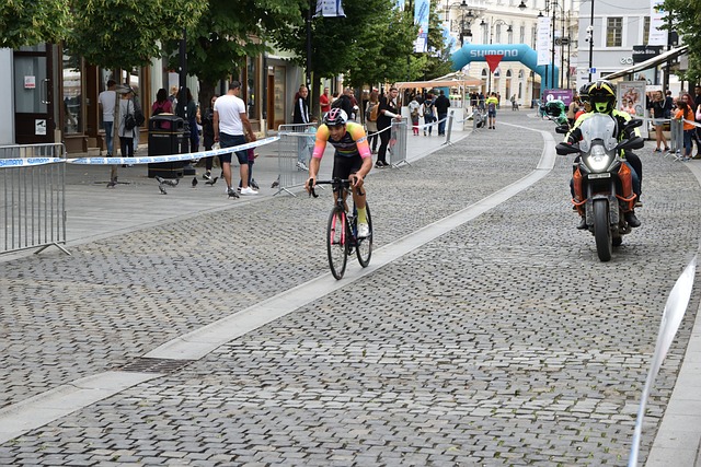 庫明加分享庫裏與追夢慶祝瞬間：夢想成真 他們一直激勵我前進.