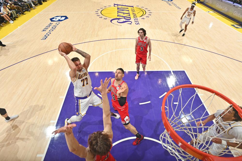 俱乐部向埃 俱乐部向埃